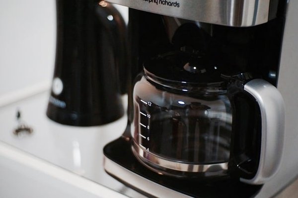 Guide d'achat 2023 : Trouvez les meilleures cafetières adaptées à votre routine matinale