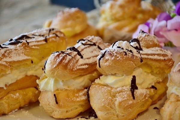 Découvrez la Recette Ultime d'Éclair au Café : Saveurs Intenses et Glaçage Parfait